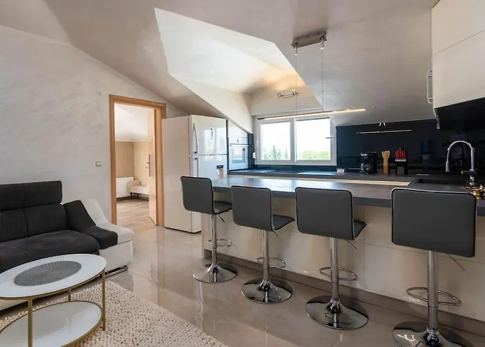 Goran By Briskva Πόρετς